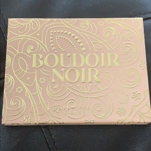 Colourpop boudoir noir eyeshadow